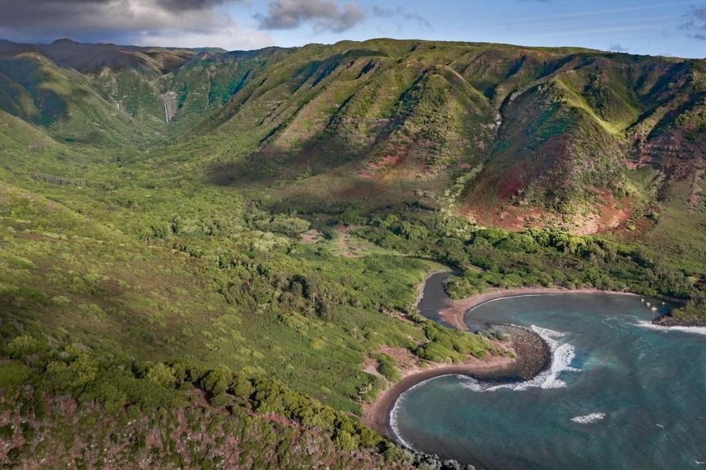 Molokai Island Retreat With Beautiful Ocean Views And Pool - Newly Remodeled! Apartment Ualapue Exterior photo